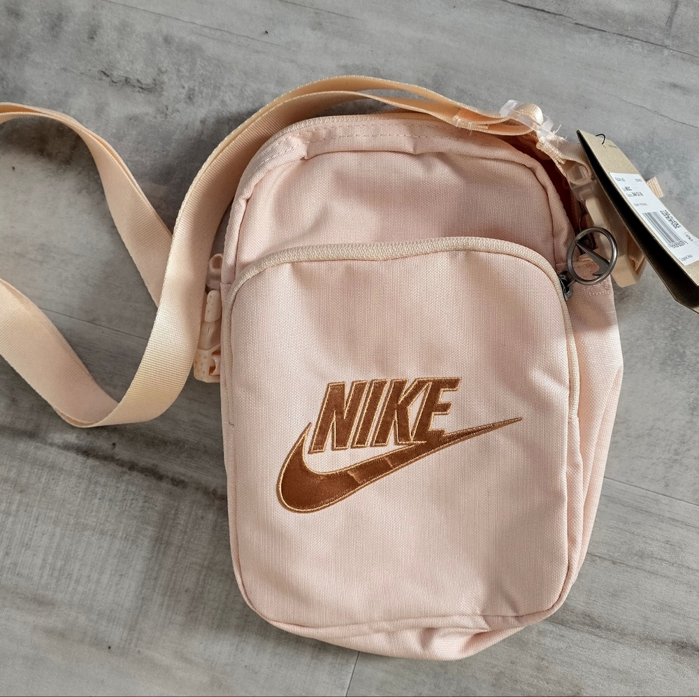 Pink Nike Unisex Heritage Crossbody FB3041-838